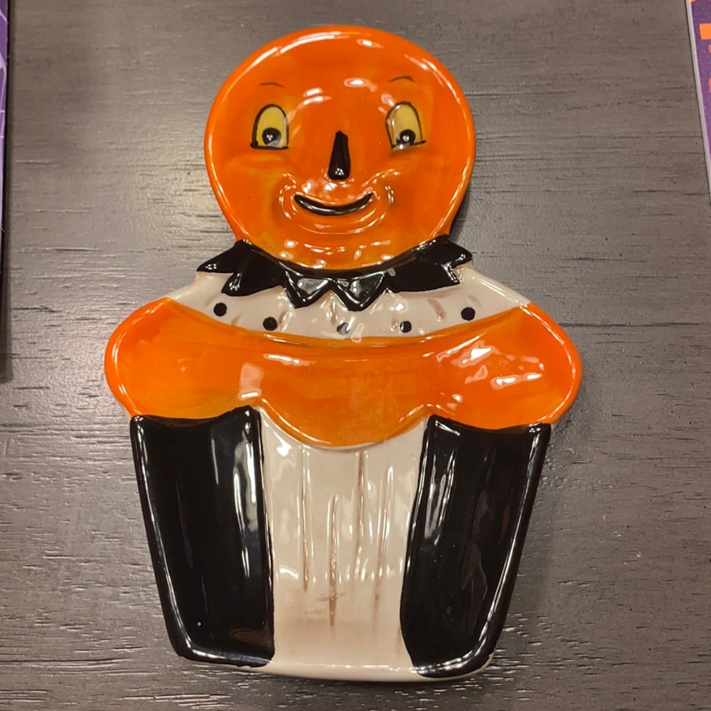 Johanna Parker Design Pumpkin 🎃 design plate Halloween 👻